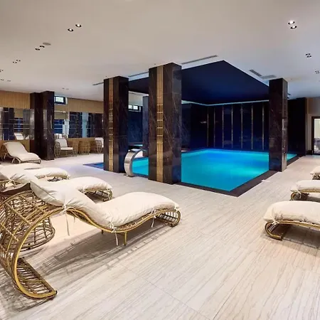 Qoople Legend C9 - Luxury In * אלאניה