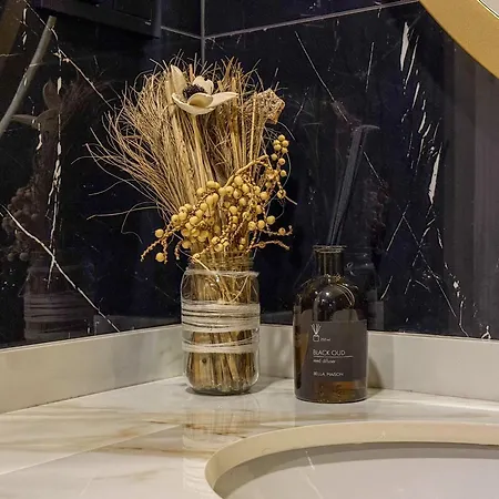 Qoople Legend C9 - Luxury In アパート