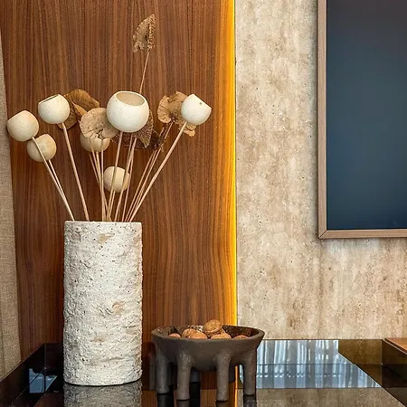 Qoople Legend C9 - Luxury In アパート