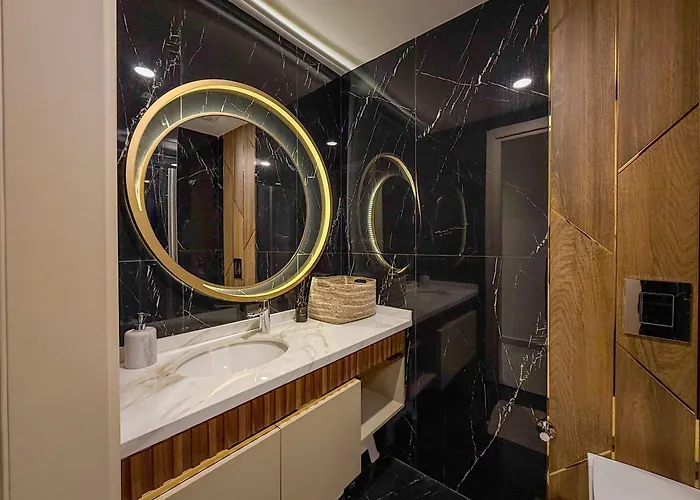 Qoople Legend C9 - Luxury In *