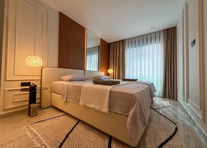 Qoople Legend C9 - Luxury In